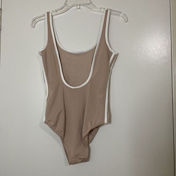 ADIDAS nude tan Scoop neck 3 stripes bodysuit size US Medium - Picture 4 of 9